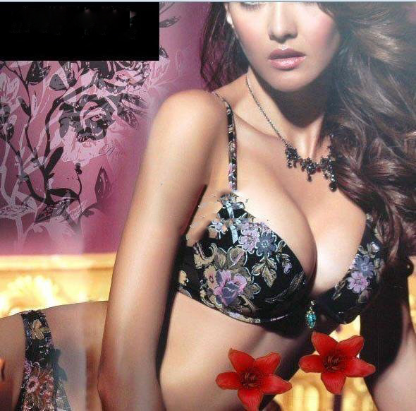 Sexy Black Flower Under Thick and Thin Underwear Bra Suit Bar