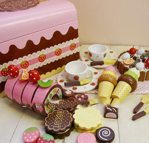 Kid's Brand Wood Toys-Wooden Strawberry Cake Set