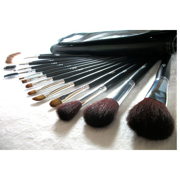 Animal Hair Brushes / Install Brush Set 15 / Super-soft PU Cosmetic Bag / Cosmetic Brush