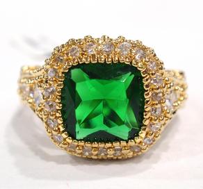 Art One-of-a-kind 8 CT Diamond Emerald Designer Ring 18k