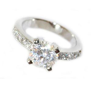 Diamond Jewelry Gold Solitaire Engagement Ring