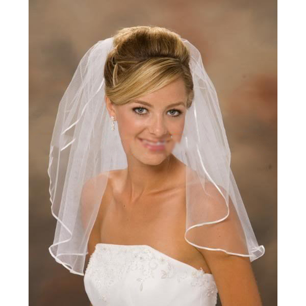 The Wedding Veil One Layer Veil with A Strung Pearl Edge