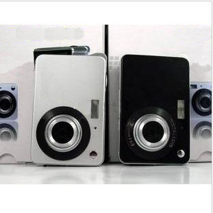 Amanda99 2.7" LCD 12.0 MP Digital Camera with 4X Digital Zoom(SD/MMC-HDMI-Rk-bk-C Li-ion)