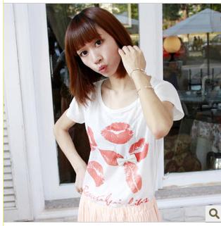 Amanda99 Stylish and Cool Red Mouth Printing Round Neckline T-Shirt