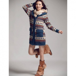 Amanda99 New Arrival Fashion and Lovely Style Single-Breasted Design Flower Pattern Meduim Pattern Hooded Sweater Coat For Woman/Girl
